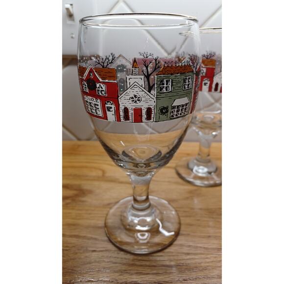Set of 4 Vintage Christmas Winter Village by Libby Water Goblet Glasses - Picture 5 of 5